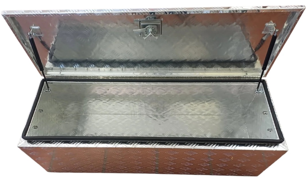 Trailers Aluminum Truck Tool Boxes.jpg